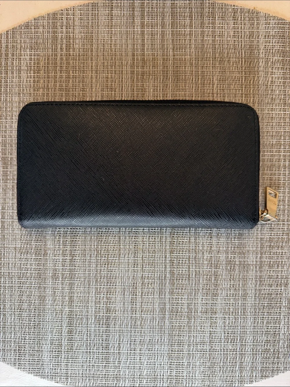 Black Saffiano Zip-Around Card & Key Holder